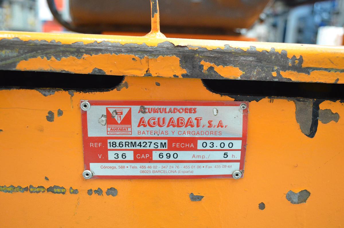 Usado Carretilla electrica FENWICK 1200kg JEP-105