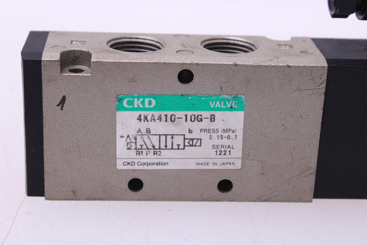 Usado Electroválvula CKD 4KA410-10G-B-DC24V