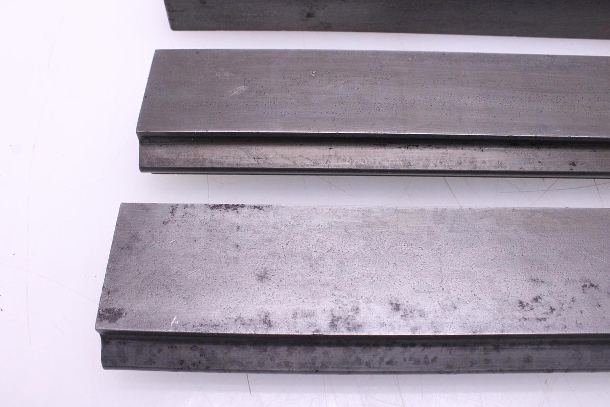 Usado Juego Matrices y Punzones Amarre Recto 2500mm