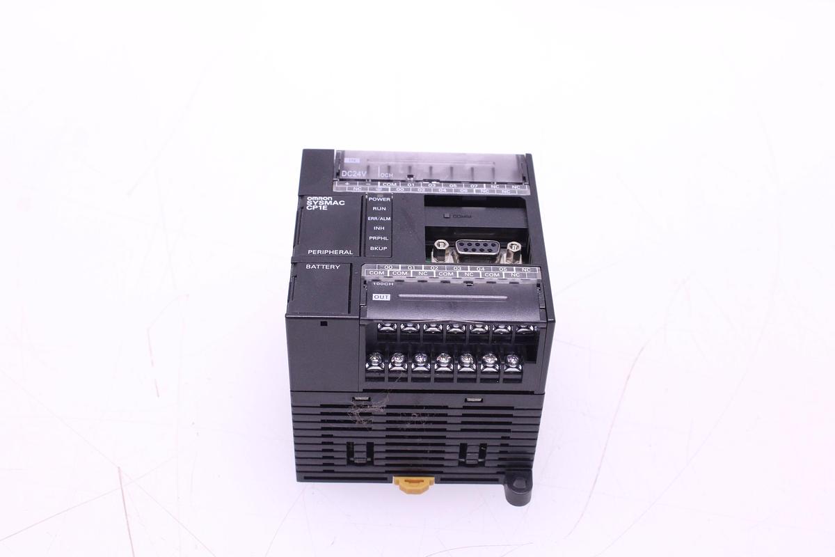 Usado Controlador OMRON CP1E-N14DR-D