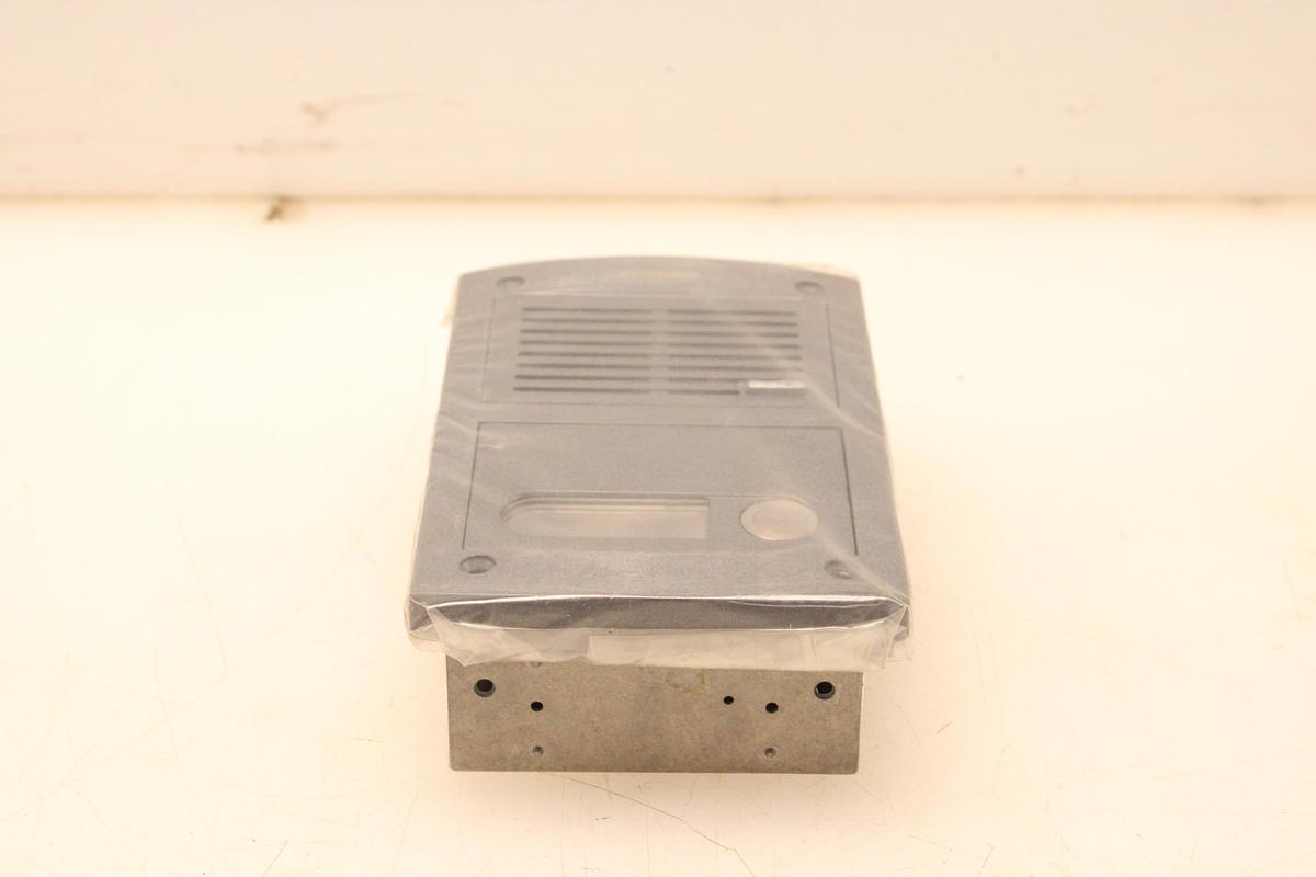 Usado Portero FERMAX Bruto 2M AP 101