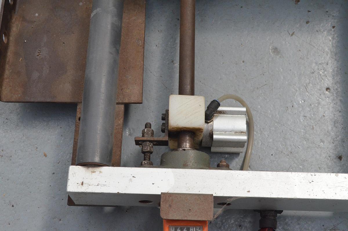 Usado Tope medidor aluminio 4.5m para tronzadoras