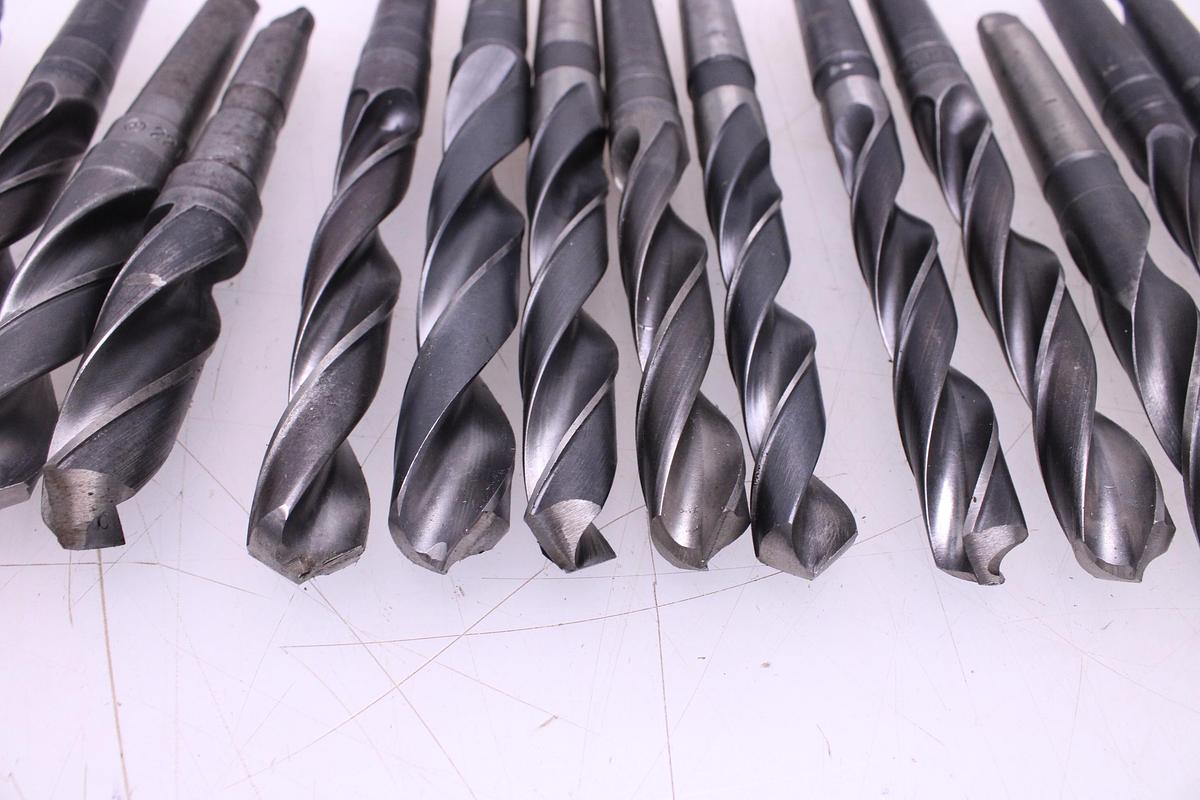 Usado Juego Brocas Metal 15 a 22,50 mm Mango Cónico Morse MT2 - 26 Unidades