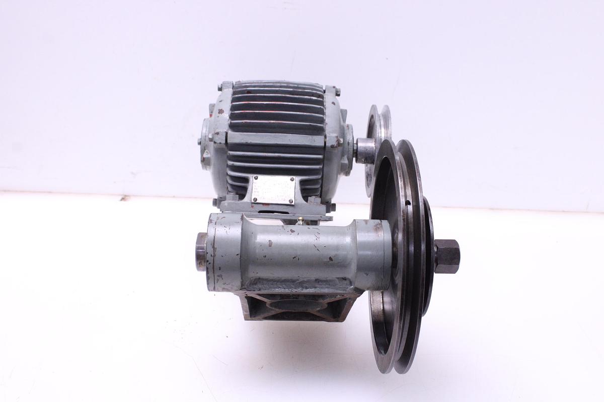 Usado Rectificadora Muela sobre Torno AGUIRENA