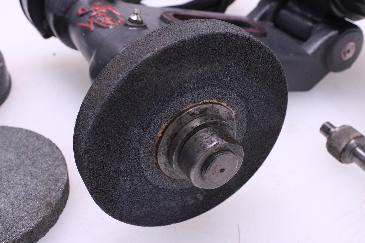 Usado Rectificadora Muela sobre Torno FORMIS