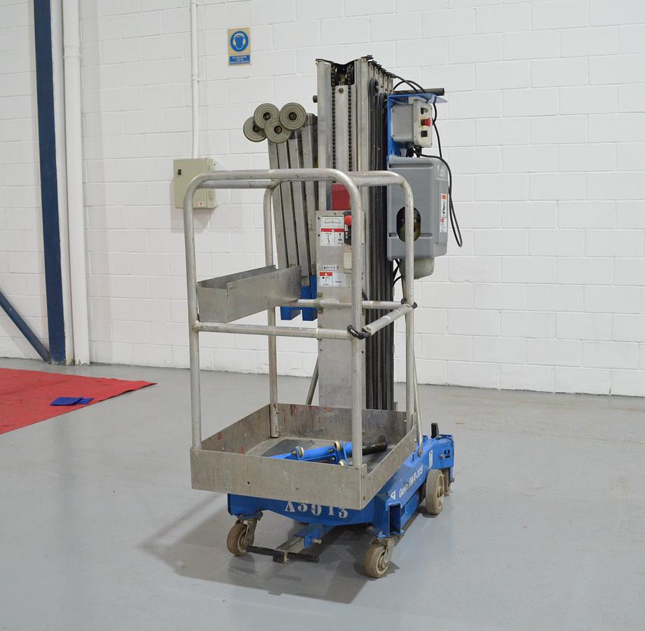 Usado Plataforma trabajo elevadora Genie AWP-30S