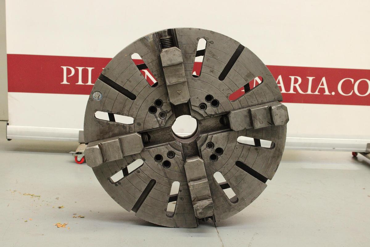 Usado Plato 4 Garras Man para Torno 590 mm