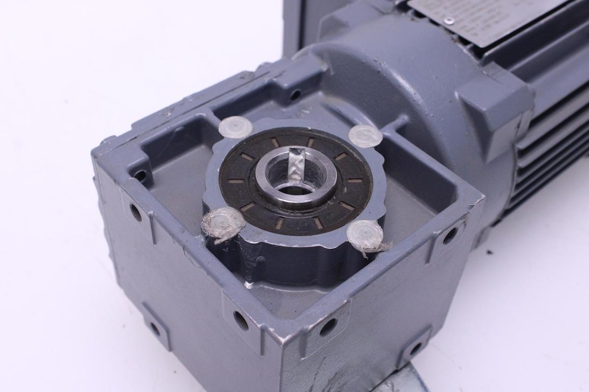 Usado Motorreductor SEW Eurodrive WA20-T