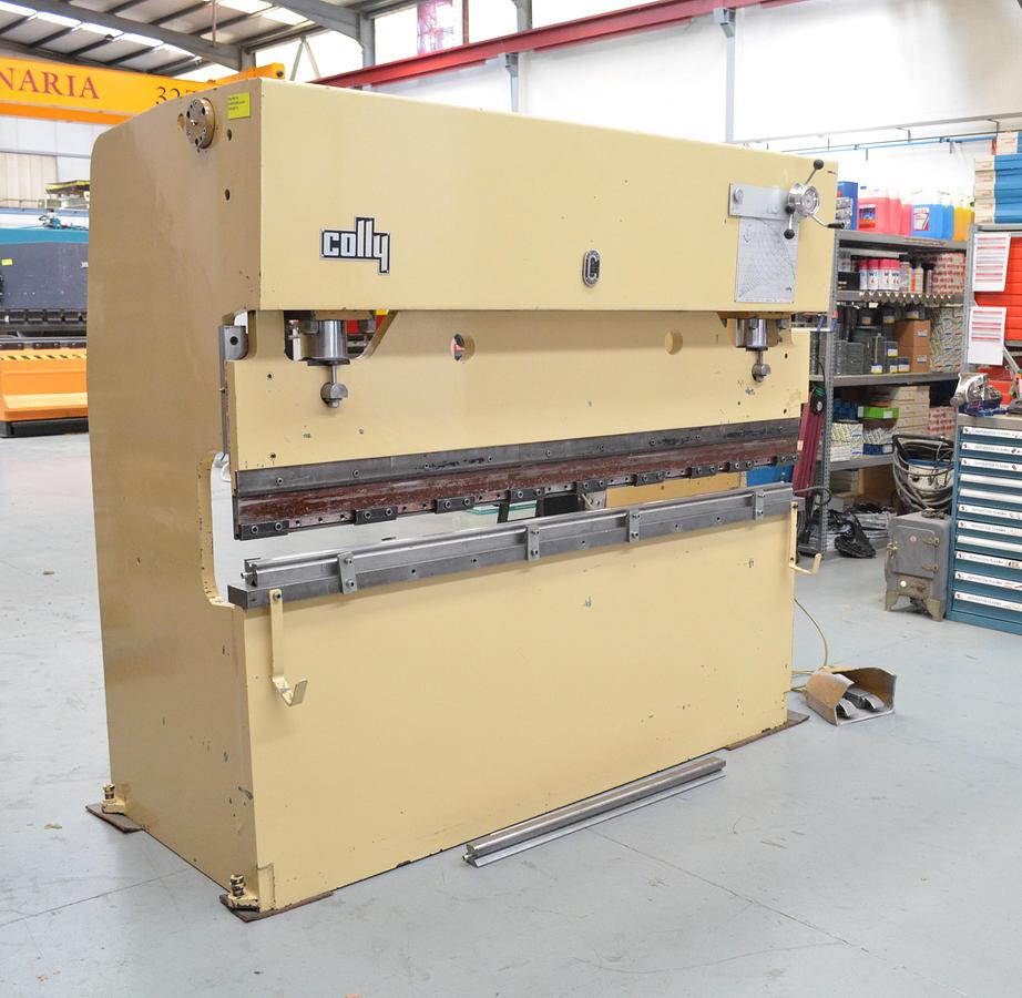 Usado Plegadora hidraulica Ajial Colly 2000x50tn