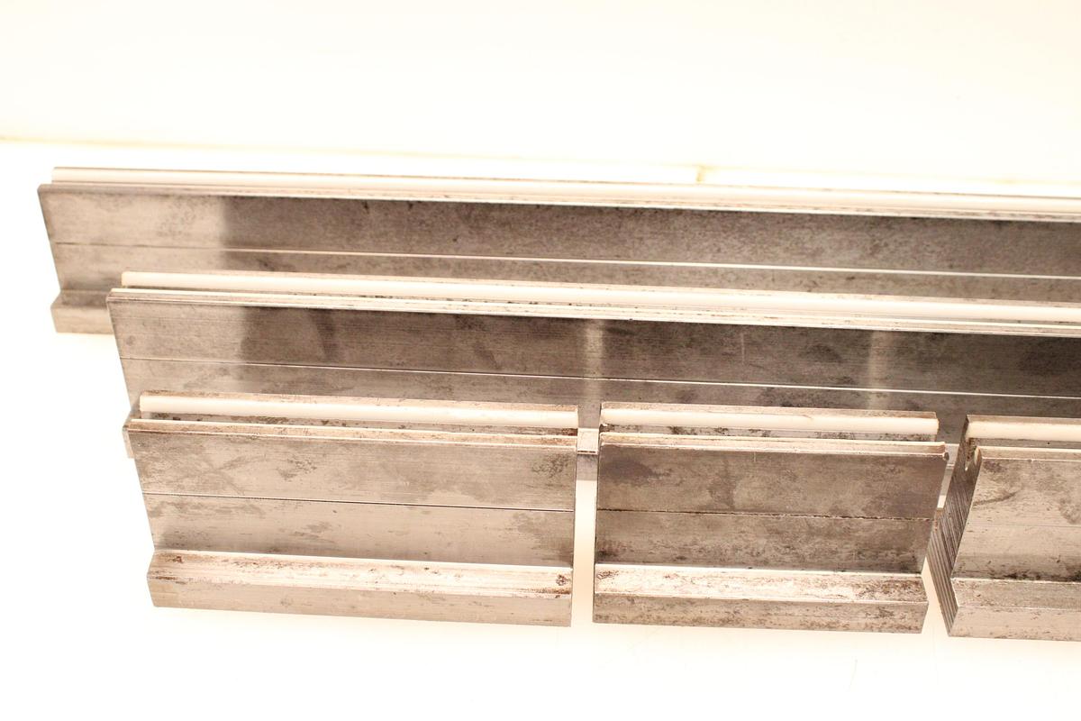 Usado Juego Matrices en "T" Metalmaq 20.34 35º V12 - 8 Tramos