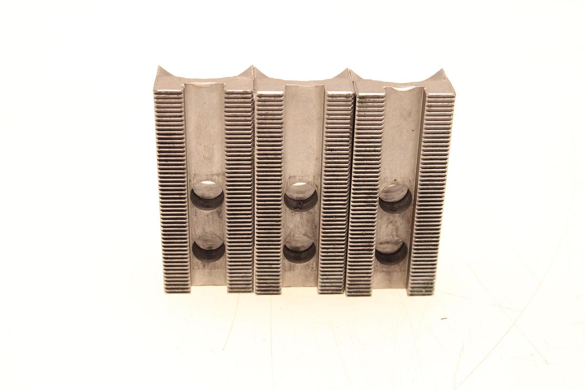 Usado Lote de Juegos de 3 Garras Para Torno