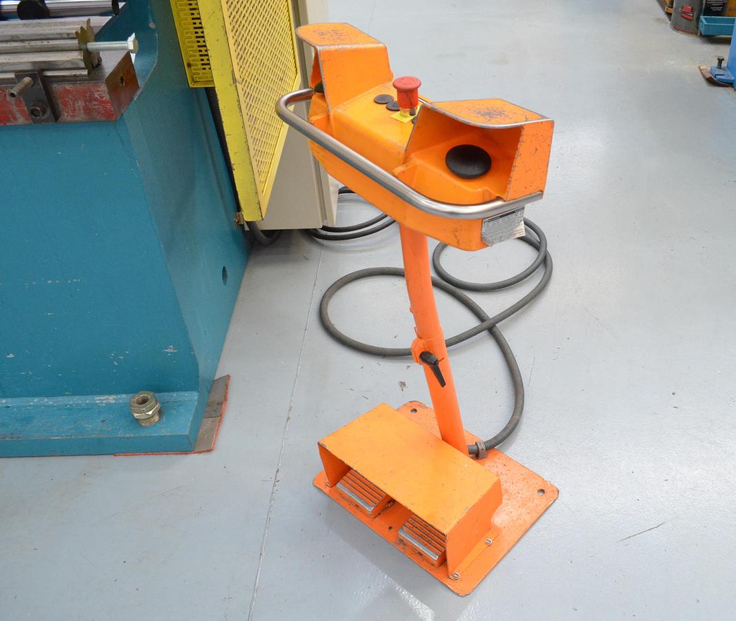 Usado Plegadora hidraulica Aciplex PHP-103-CN2 3240x100tn