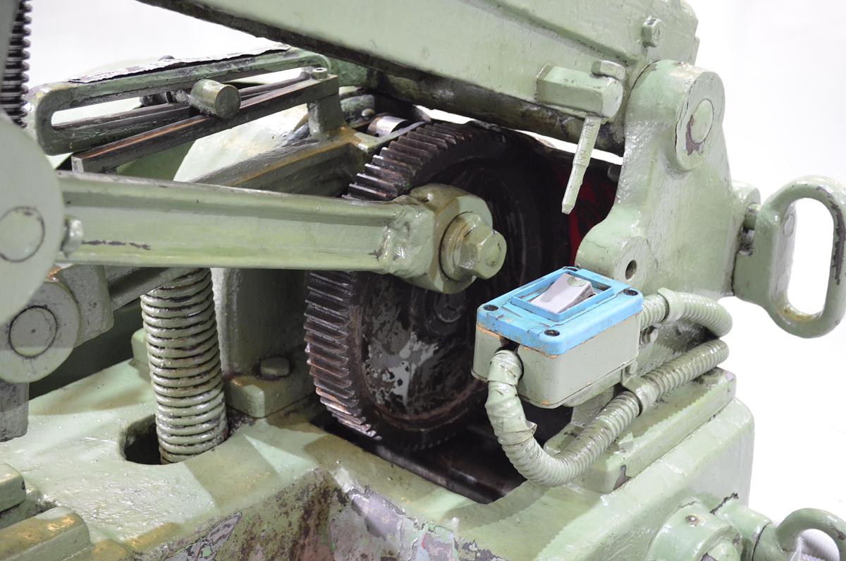 Usado Sierra alternativa UNIZ 18 pulgadas usada