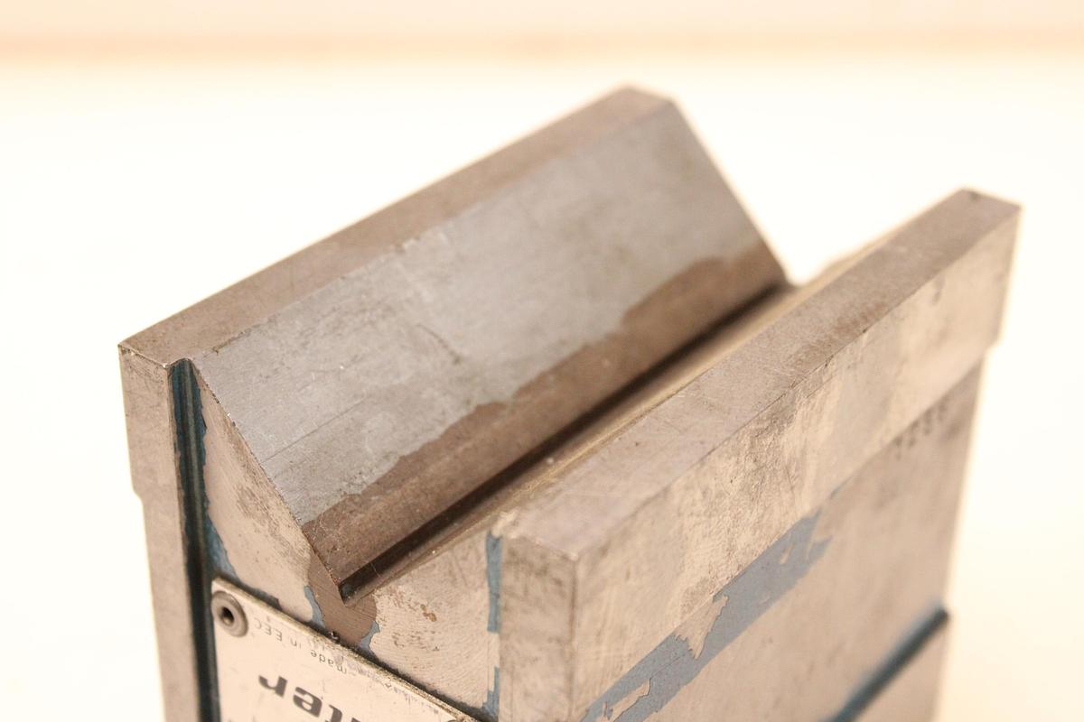 Usado Bloque Magnético Selter de caras en V