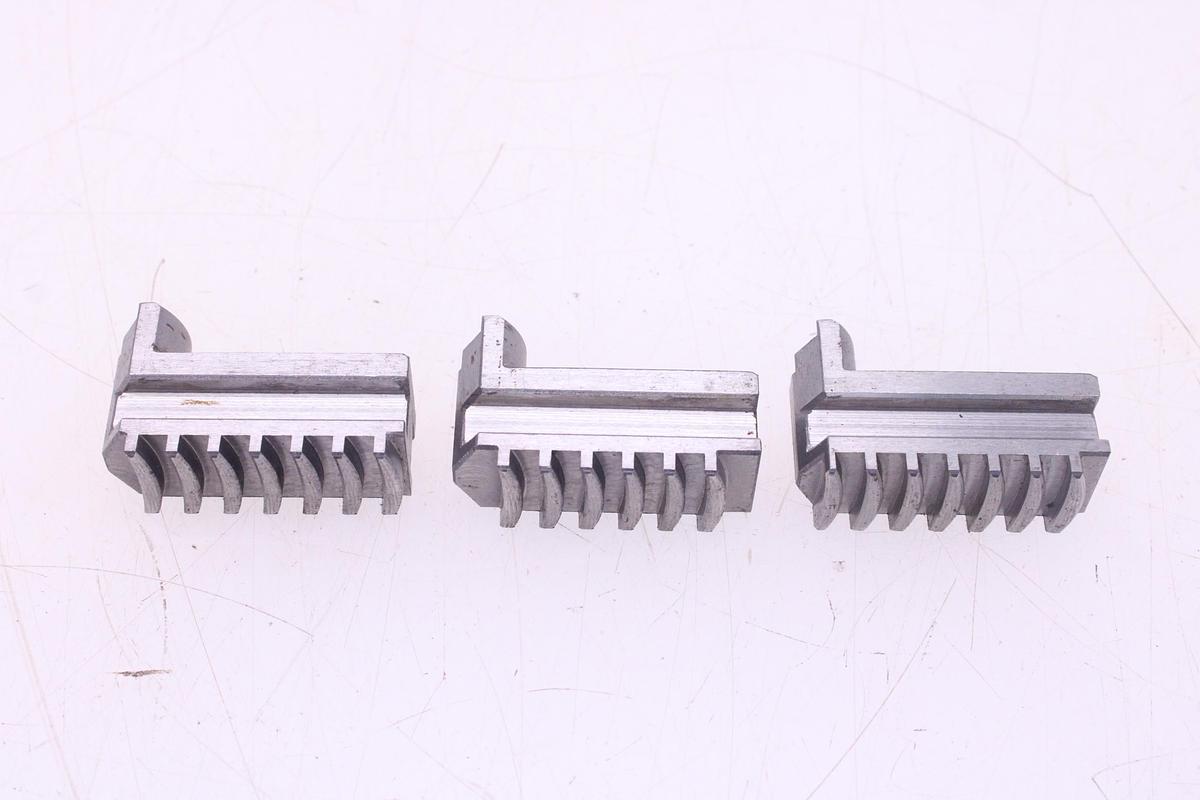 Usado Plato Para Torno 125 mm con base metalica