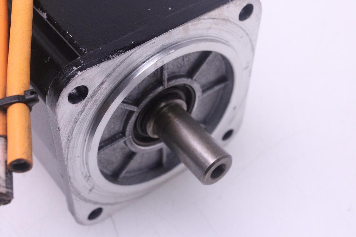 Usado Servomotor Indramat MKD071B-061-KG1-KN