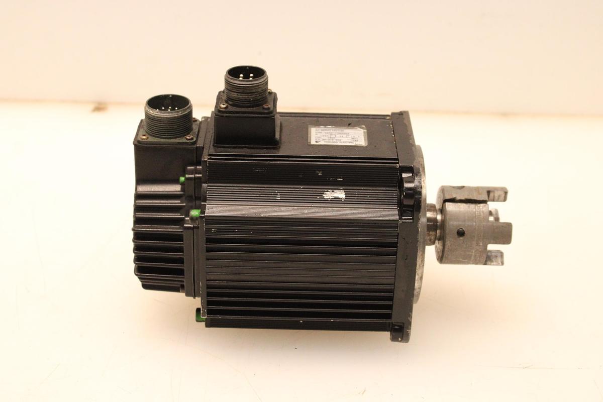 Usado Servomotor YASKAWA SGMG-13A2AAS