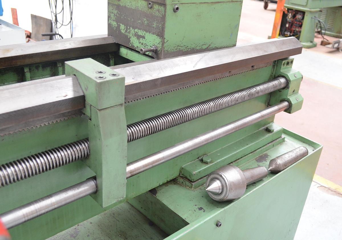 Usado Torno Pinacho L1-310 de 3.000mm e.p