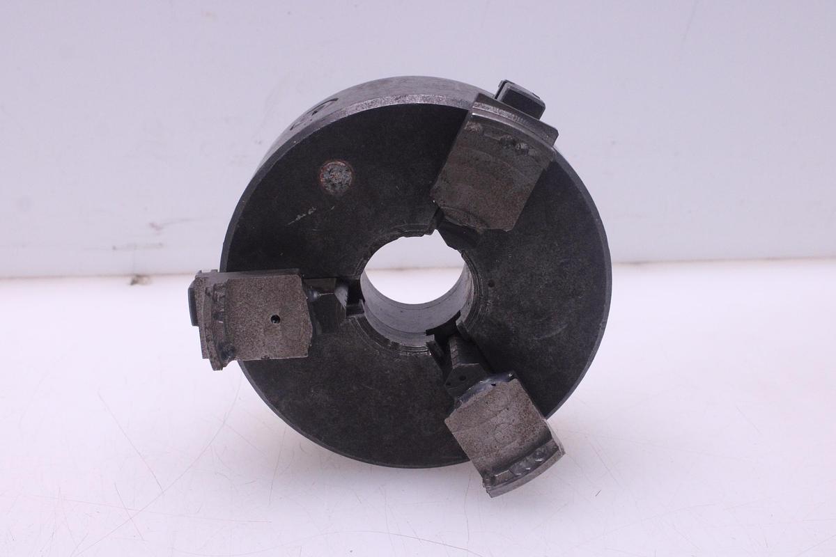 Usado Plato para Torno 190 mm con base metalica