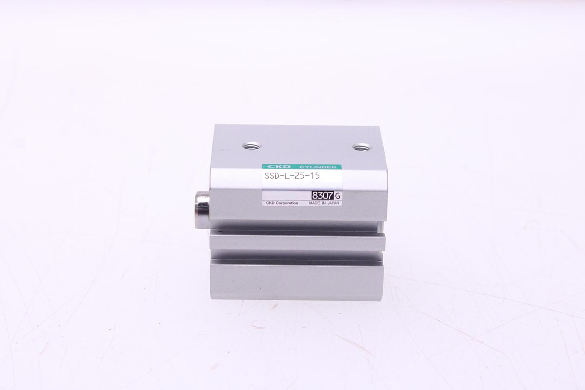 Usado Cilindro Neumático CKD SSD-L-25-15