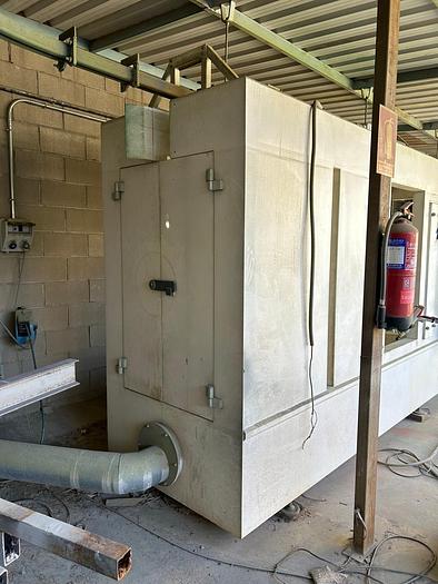 Usado Línea pintura en polvo con cabina y horno secado