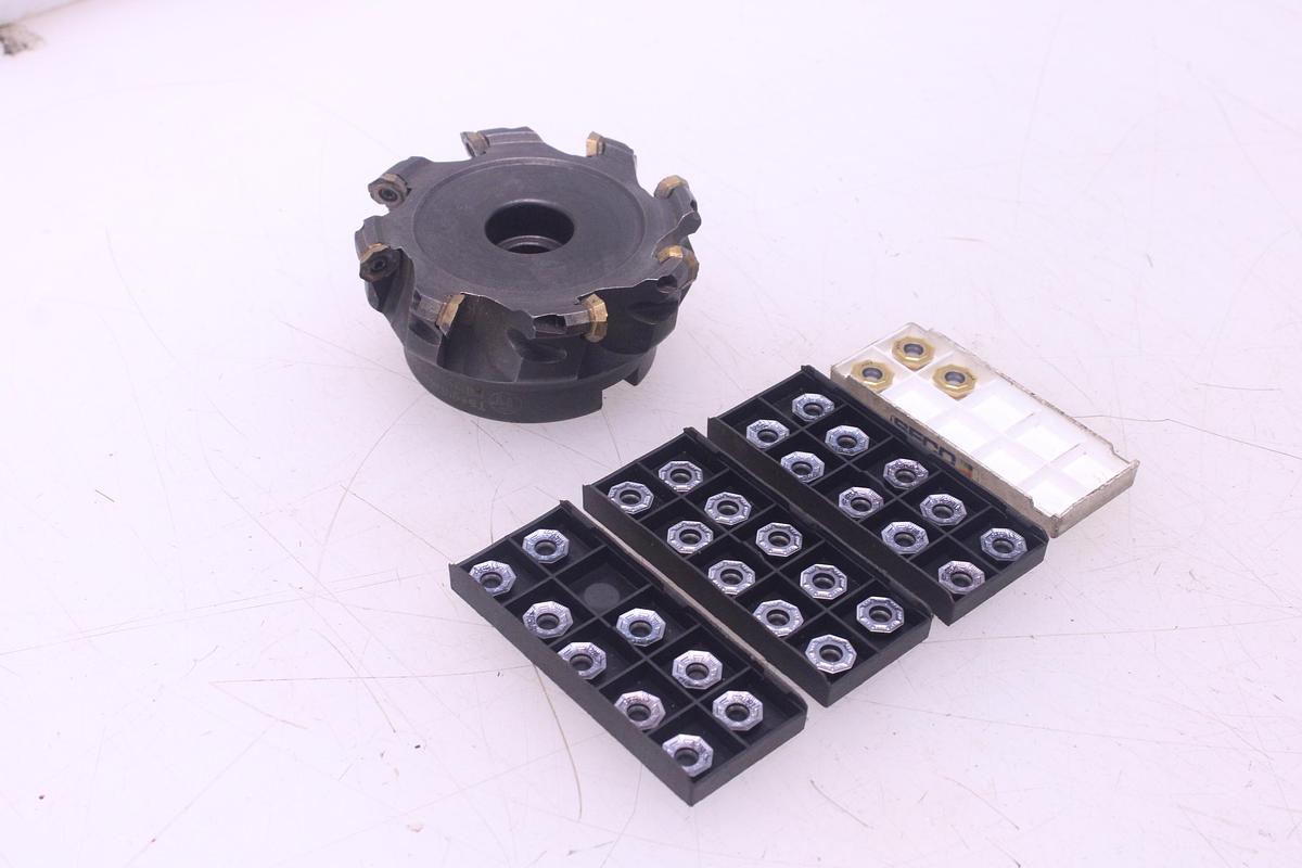 Usado Fresa Portaplaquitas Taegutec TFM430FS-8100-32R-05 + Widias OFMT050405