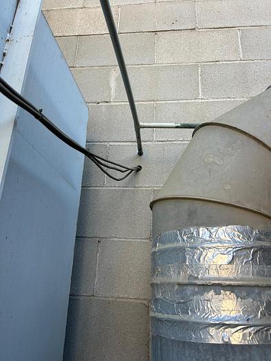 Usado Línea pintura en polvo con cabina y horno secado