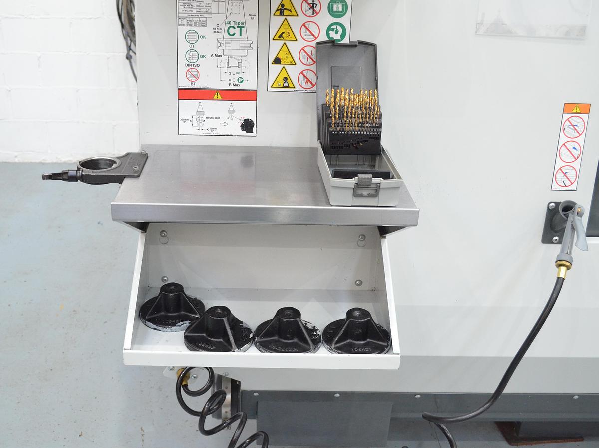 Usado Centro mecanizado Haas TM-2P año 2020