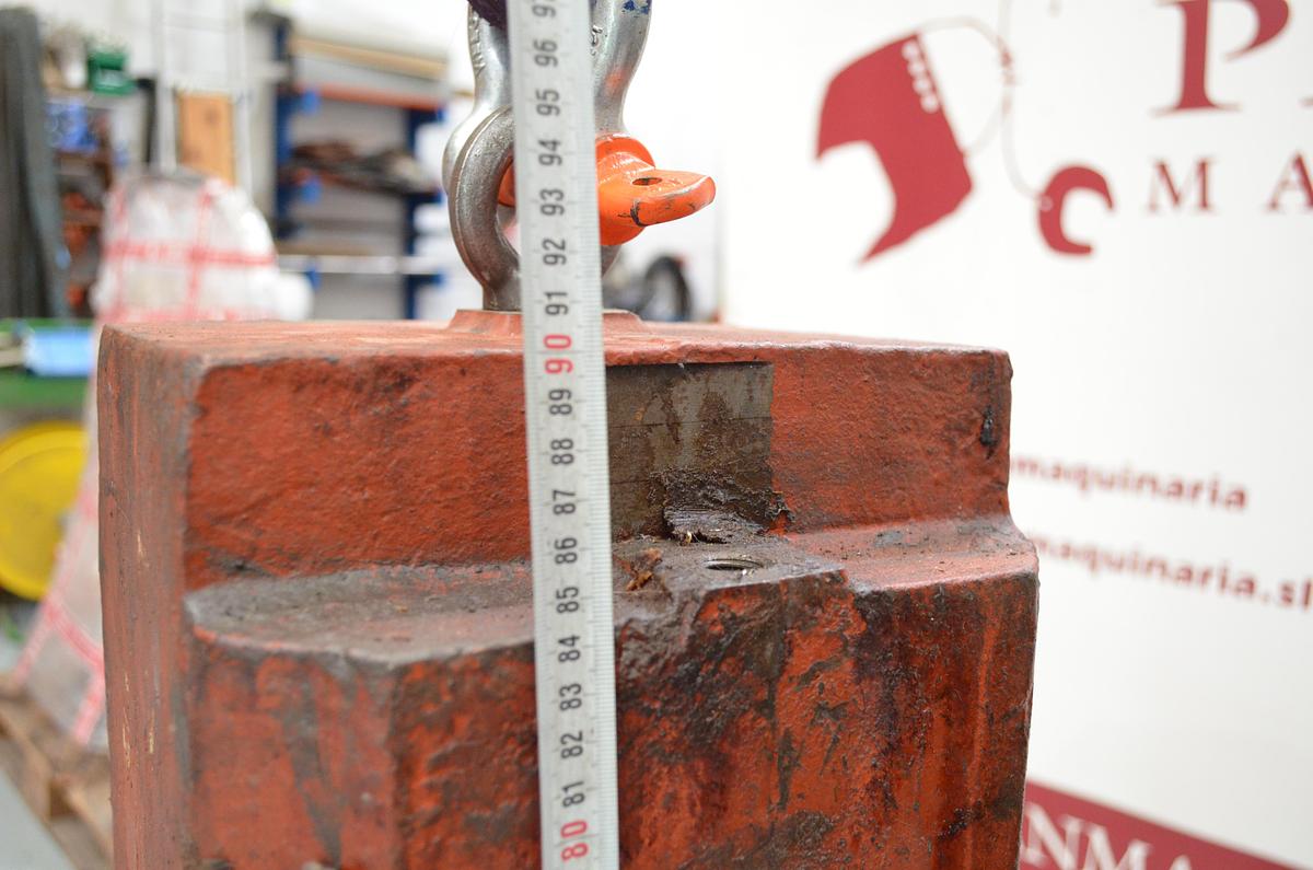 Usado Contrapeso 240x240x900mm  - 330kg