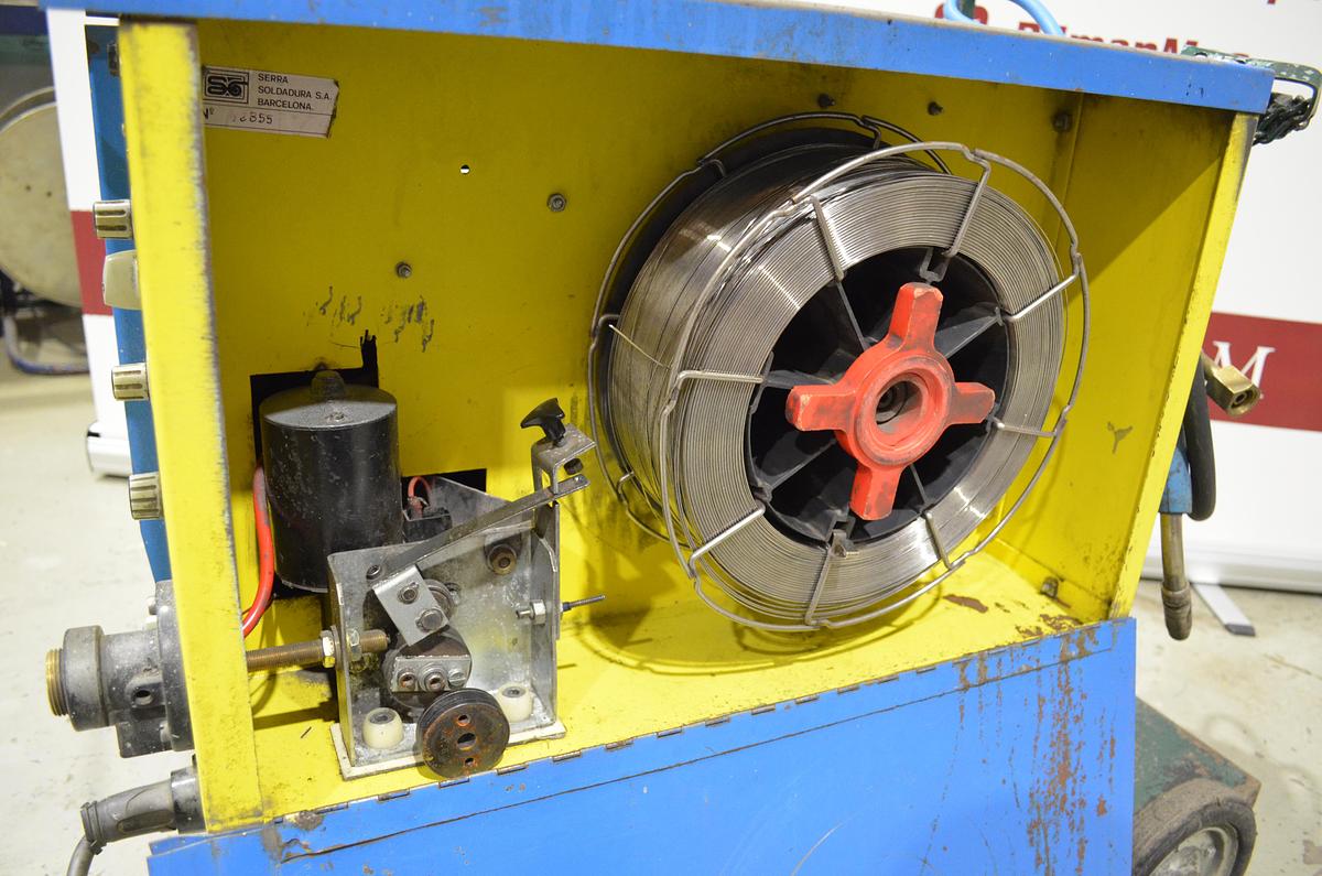 Usado Maquina soldar hilo Sunarc HC-210