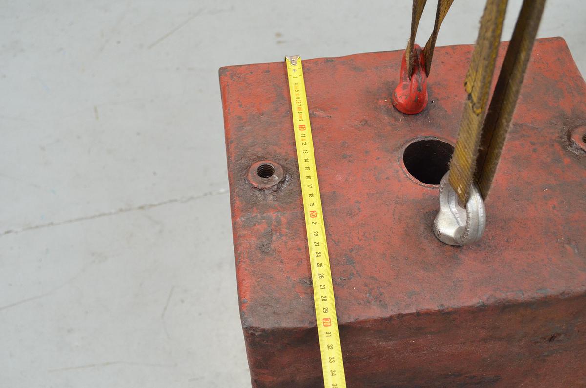 Usado Contrapeso 360x300x660mm - 502kg