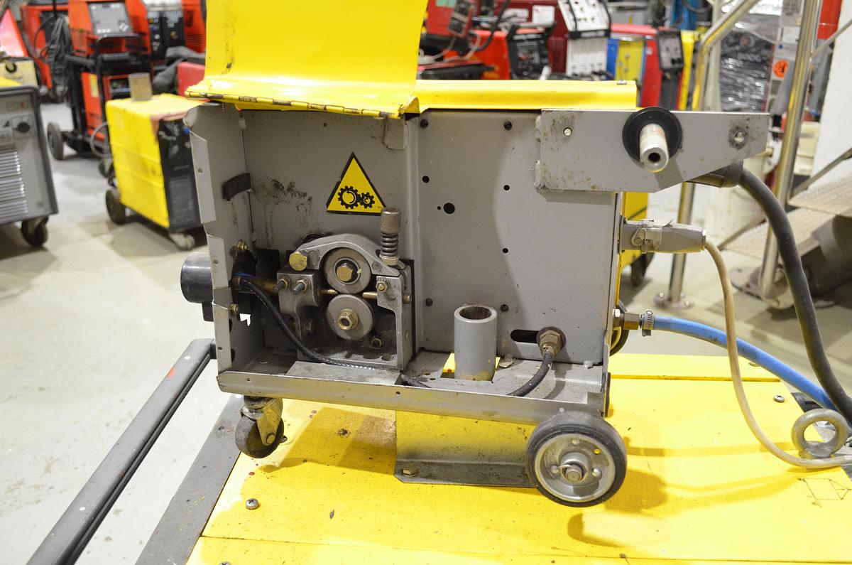 Usado Maquina soldar mig CEA ECHO 452 con devanadera TR 80 - 8m alargadera