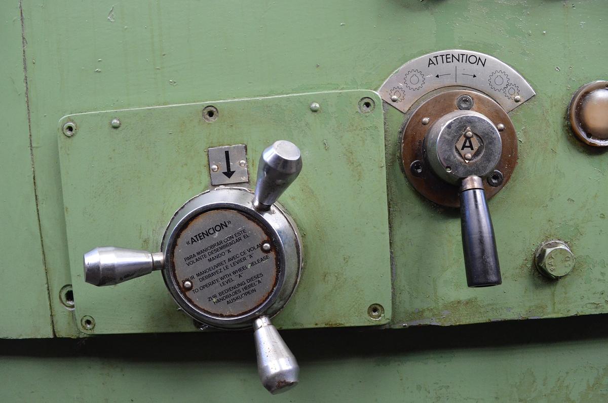 Usado Torno Geminis GE 870 4.000mm e.p