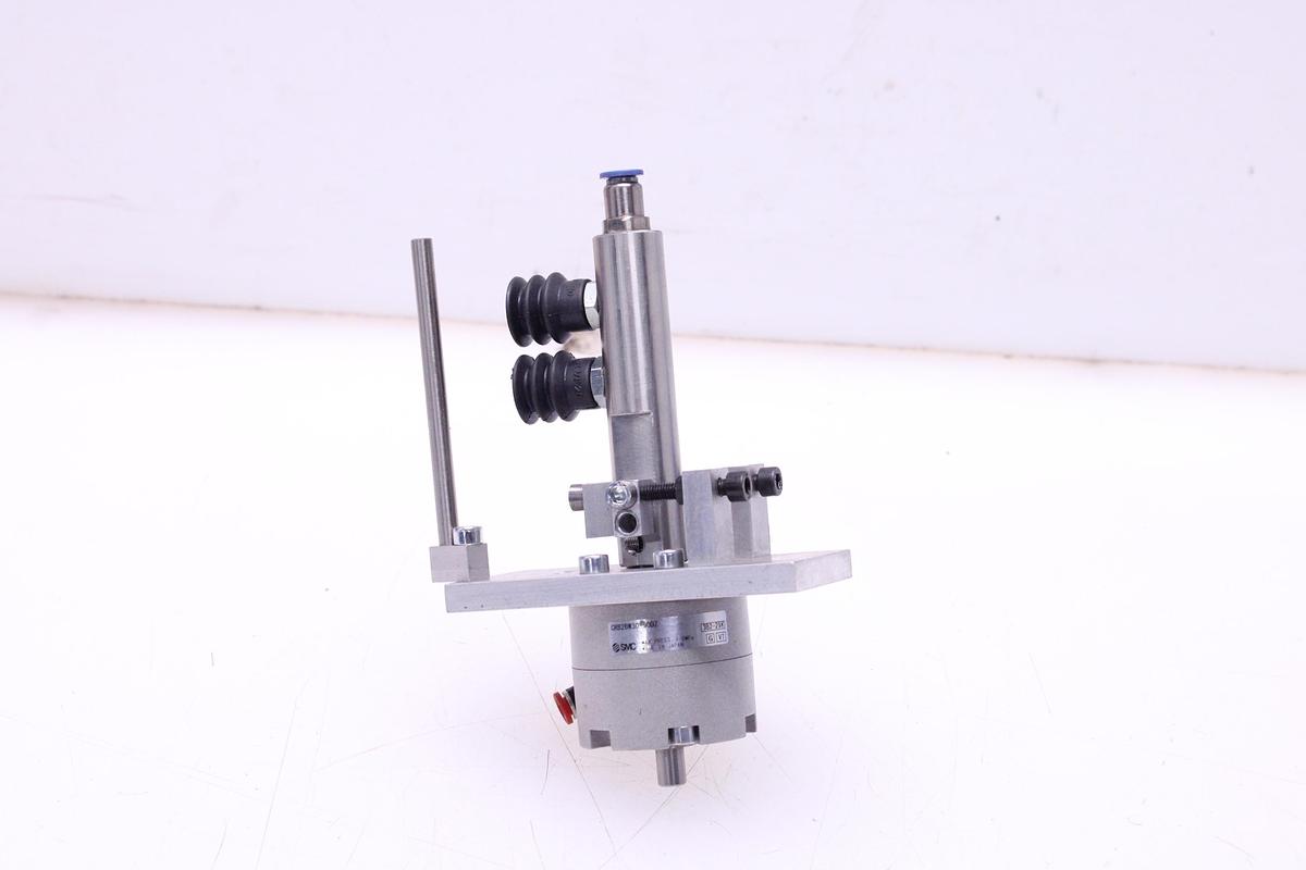 Usado Actuador Giratorio SMC CRB2BW30-90DZ - II