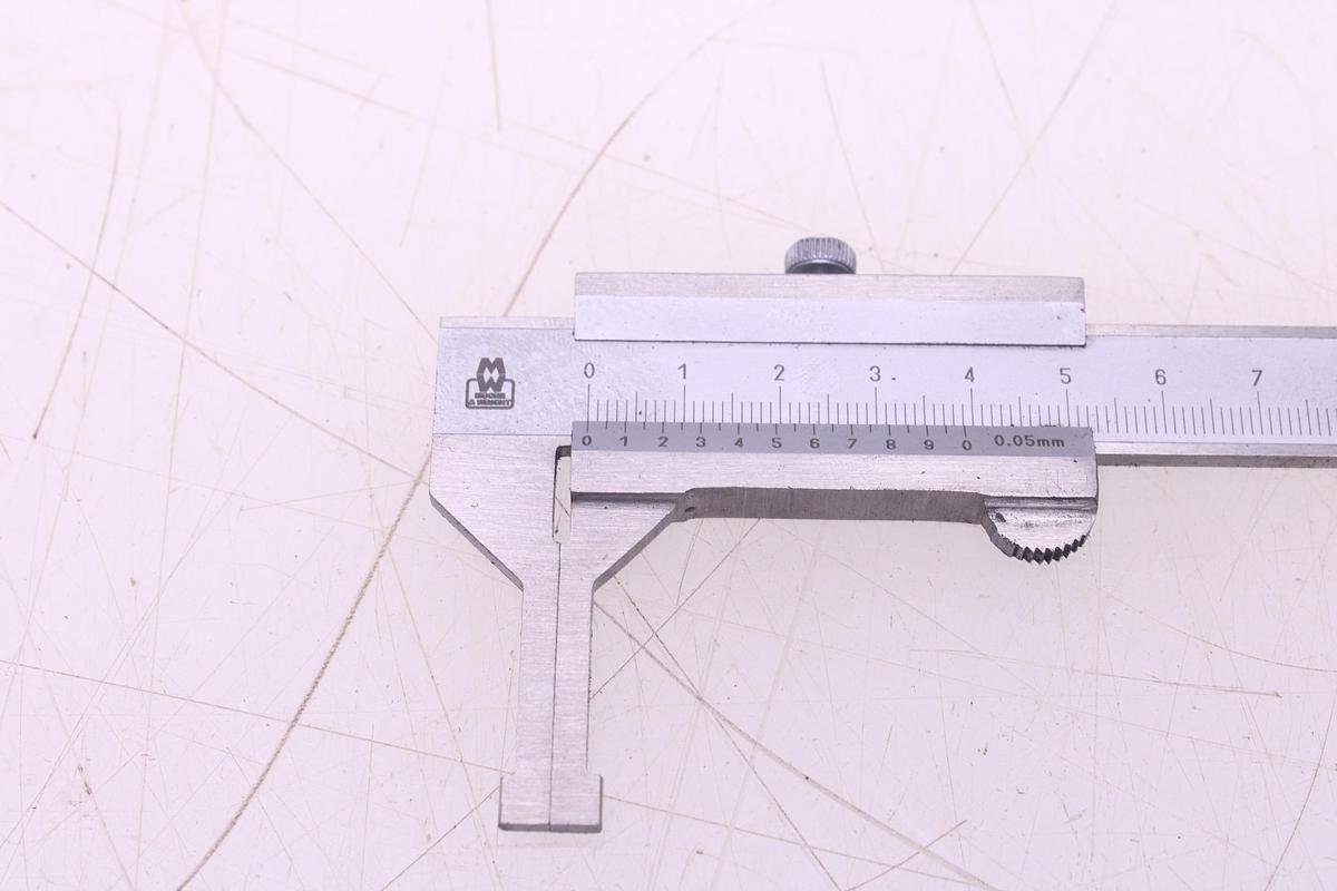 Usado Calibre Pie de Rey Moore & Wright 150mm