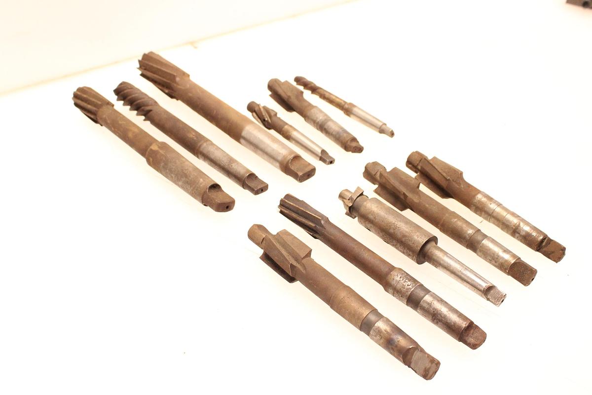 Usado Lote de Fresas y Mandrinos Mango Cónico MT1 / MT2 y MT3