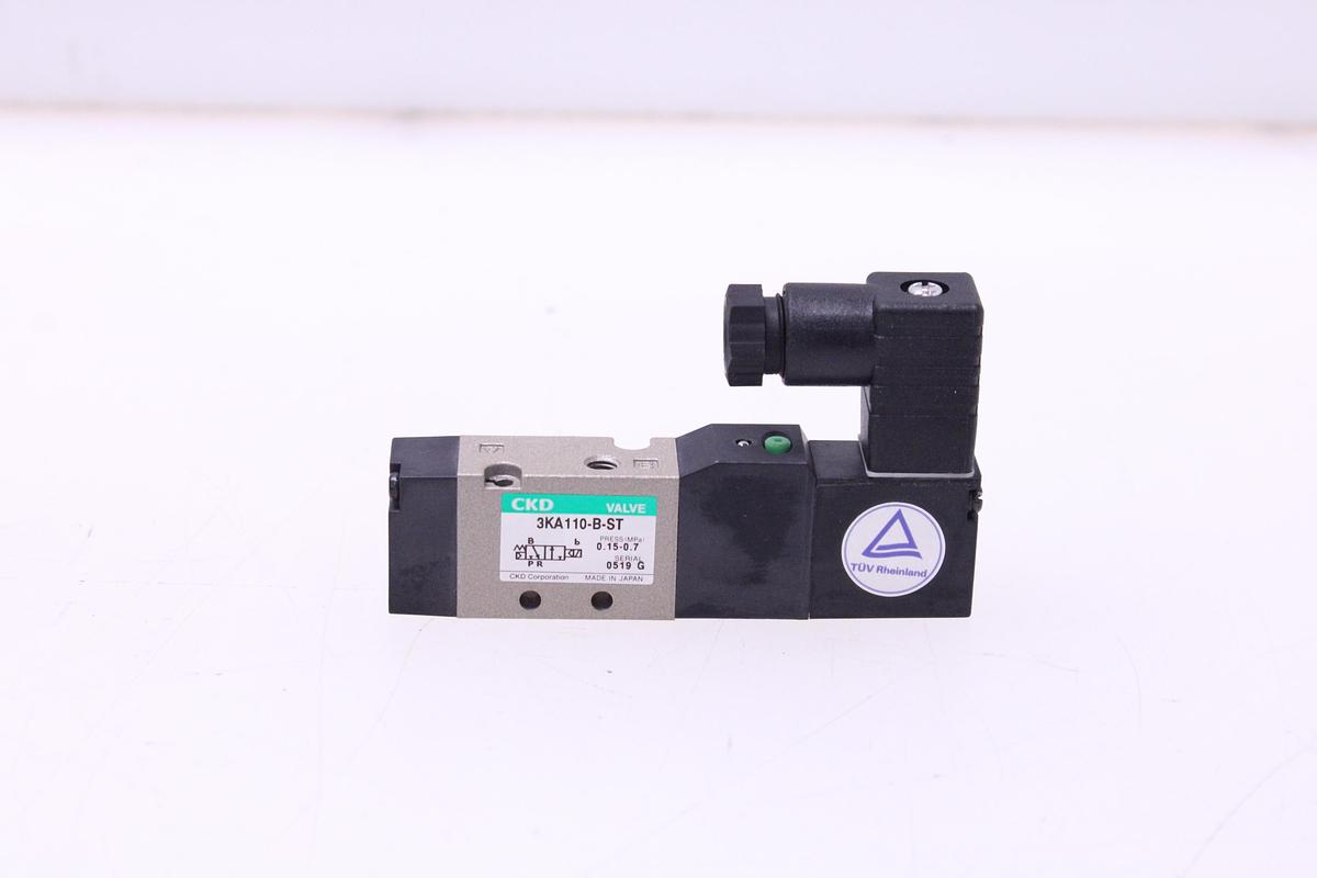 Usado Electroválvula CKD 3KA119-M5-B-AC24V-ST