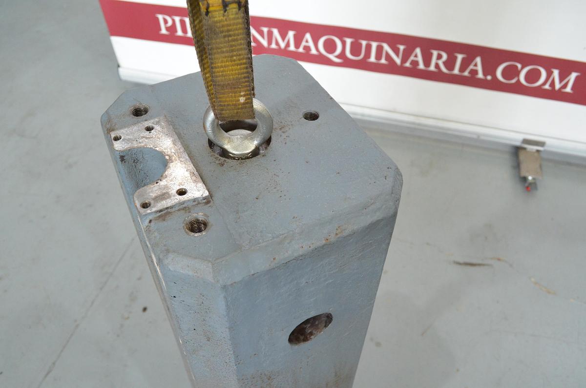 Usado Contrapeso 210x260x800mm - 316kg