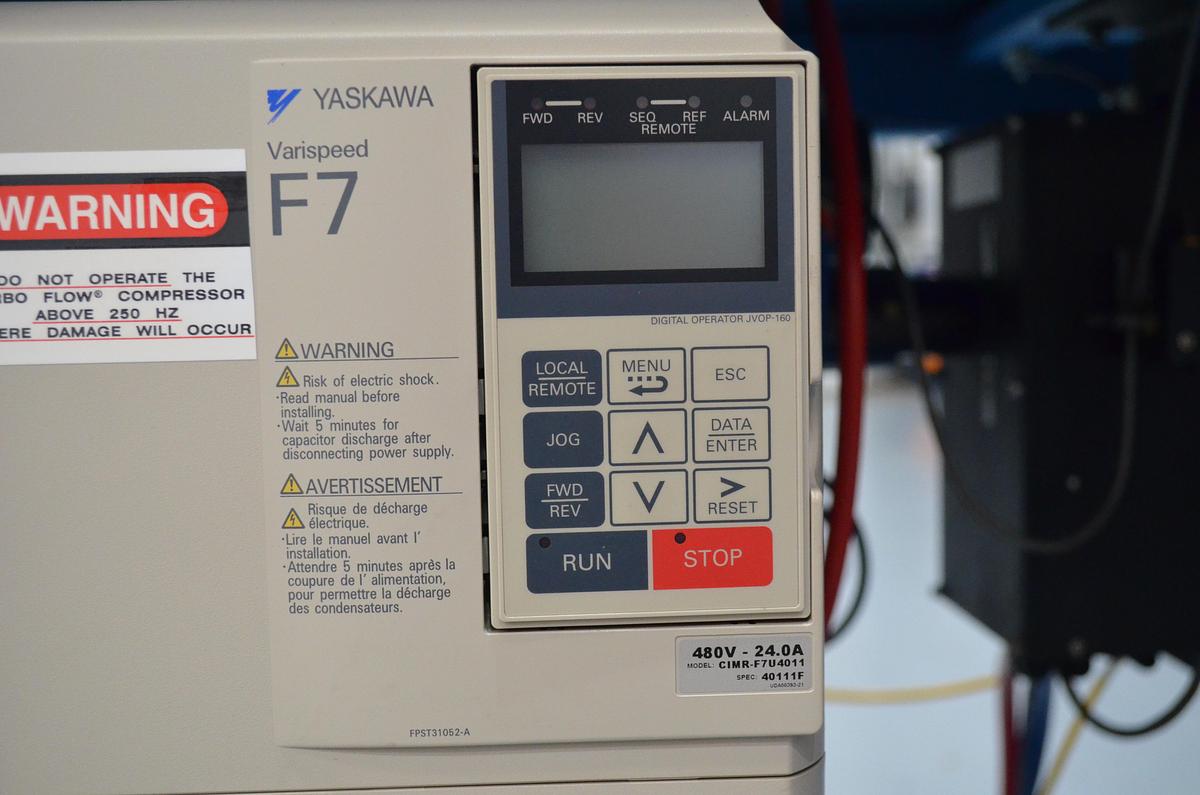 Usado Variador YASKAWA CIMR-F7U4011