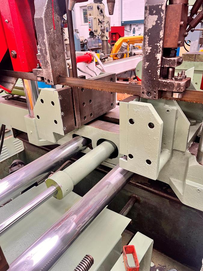 Usado Sierra cinta automatica SABI EB 320A