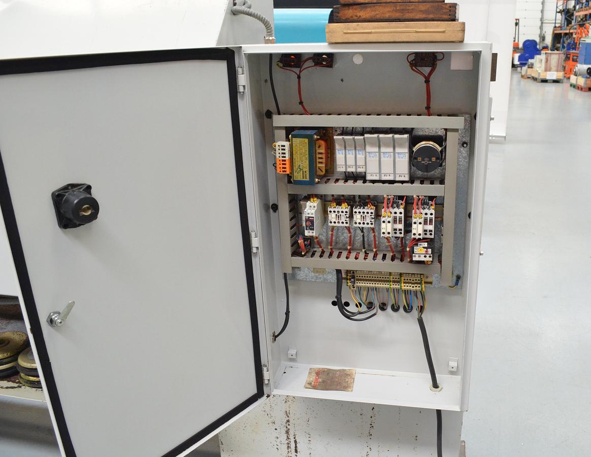 Usado Torno Pinacho S90-225 de 1650mm e.p. 98