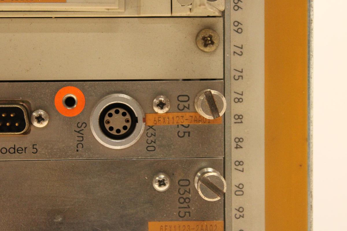 Usado Sistema Alimentación Integrado SIEMENS SINUMERIK 3 6FC3771-2FA-Z