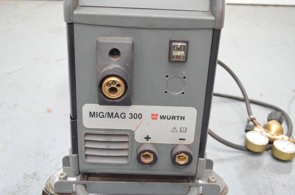 Usado Maquina soldar hilo Wurth MIG-MAG 300