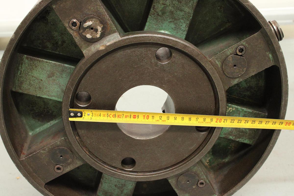 Usado Plato de 4 Garras para torno 390 mm