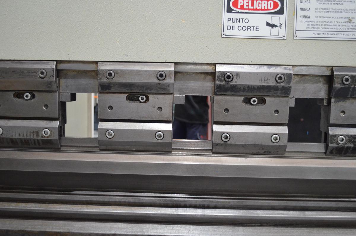 Usado Plegadora hidráulica Hidrogarne AP 4100x120tn