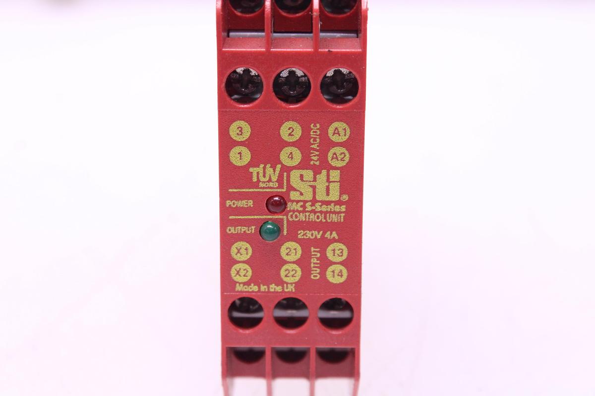 Usado Relé Controlador Seguridad STI MC-S1