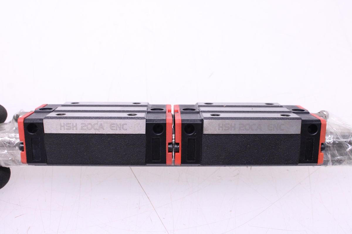 Usado 4 Patines Lineales HSH 20CA ENC + Guia