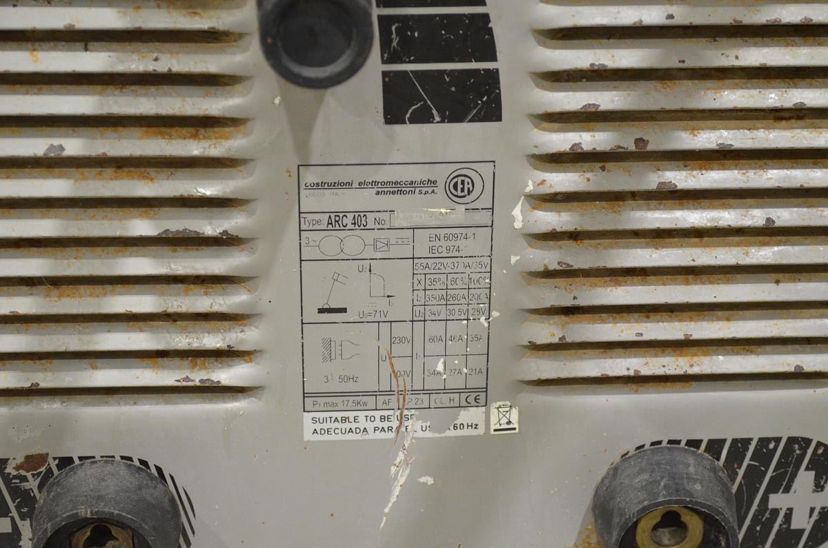 Usado Maquina soldar electrodos CEA ARC 403