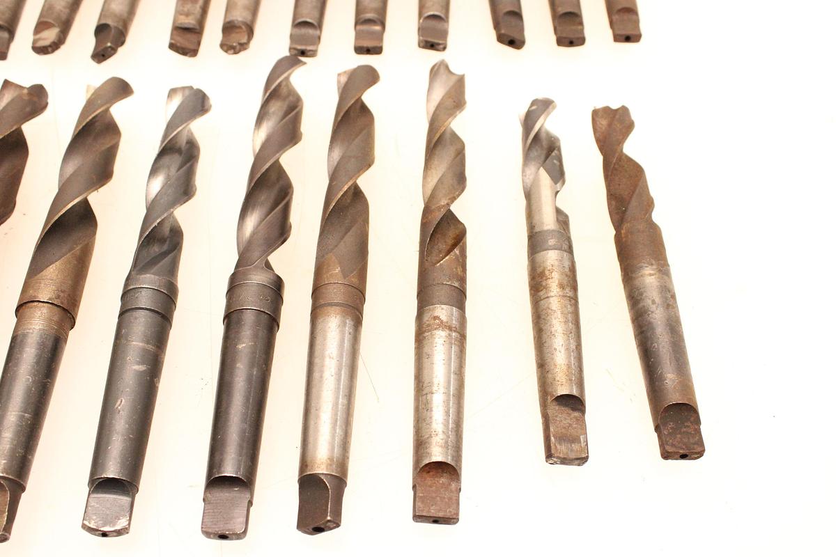 Usado 20 Brocas Mango Cónico MT3 - 23,5 hasta 30 mm
