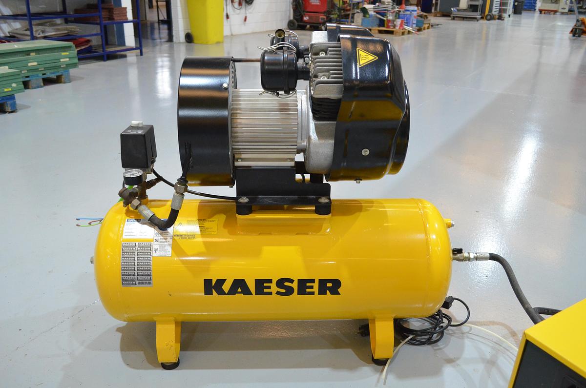 Usado Compresor doble pistón KAESER KCT 401-100 con secador